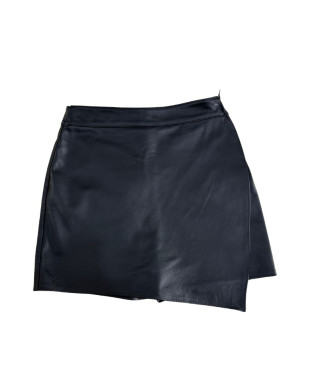 saia short omk couro