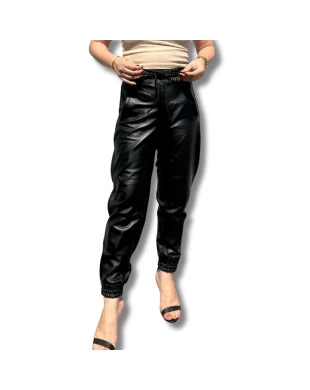 Calça jogger em pelica