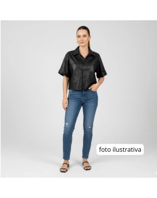 Camisa Cropped em Pelica Manga Curta 