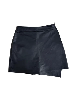 saia short omk couro
