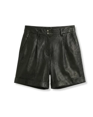 Short estilo alfaiataria preto
