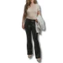 Calça Flare em couro